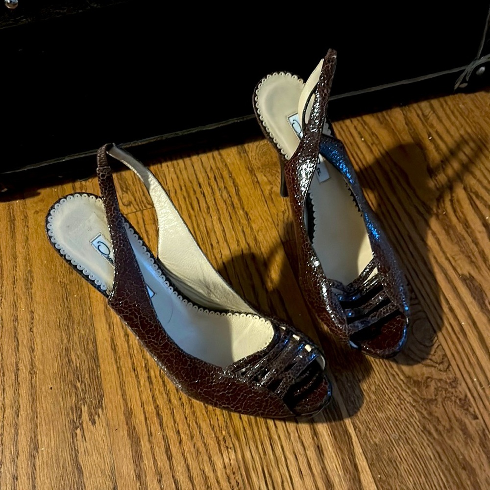 Open toe, brown leather heel